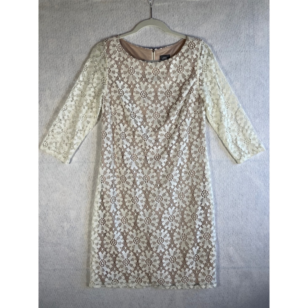 Vince Camuto Ivory Lace Cocktail Formal Dress‎ 3/4 Sleeve Size 8 Nude Lining